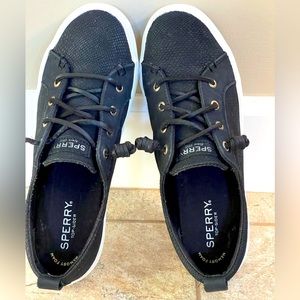 Platform Sperry Tennis Shoes